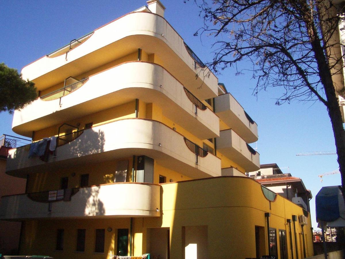 Residence Mediterraneo - Agenzia Cocal 卡奥莱 外观 照片