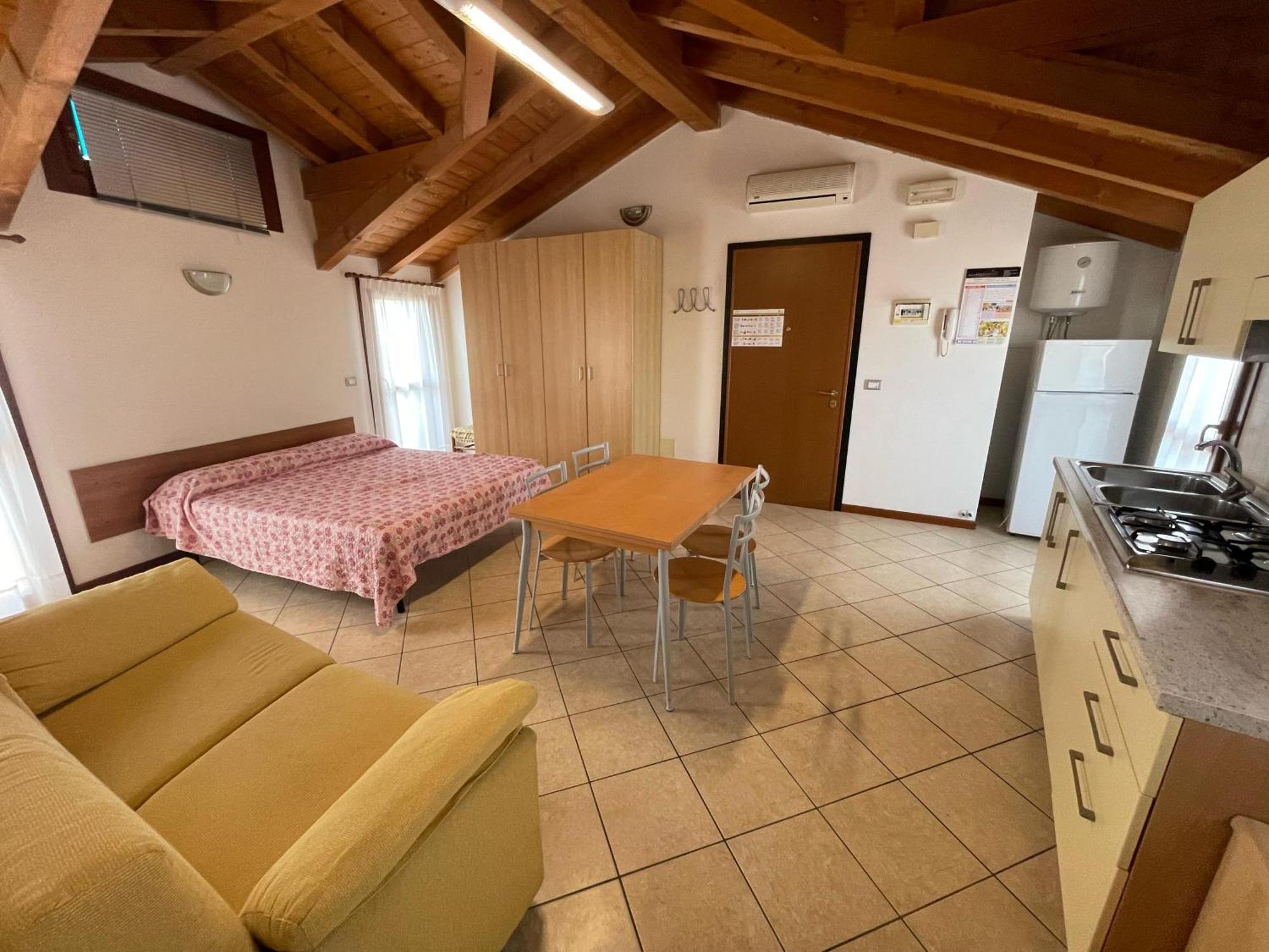 Residence Mediterraneo - Agenzia Cocal 卡奥莱 外观 照片