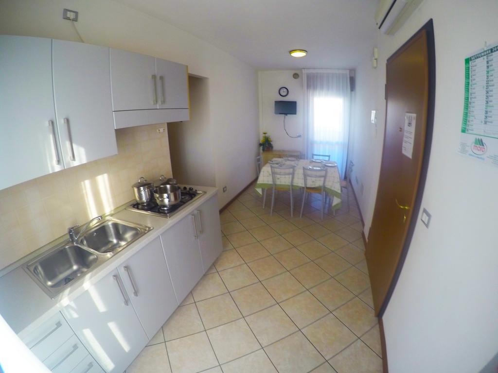 Residence Mediterraneo - Agenzia Cocal 卡奥莱 客房 照片