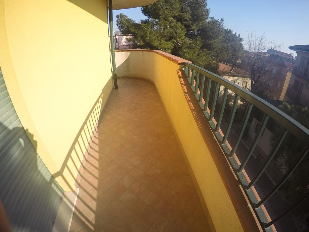 Residence Mediterraneo - Agenzia Cocal 卡奥莱 客房 照片
