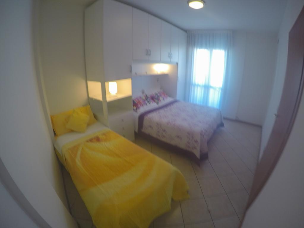 Residence Mediterraneo - Agenzia Cocal 卡奥莱 客房 照片